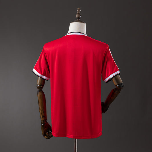 Manchester United 83/84 Home Retro Jersey – Classic Old Trafford Era