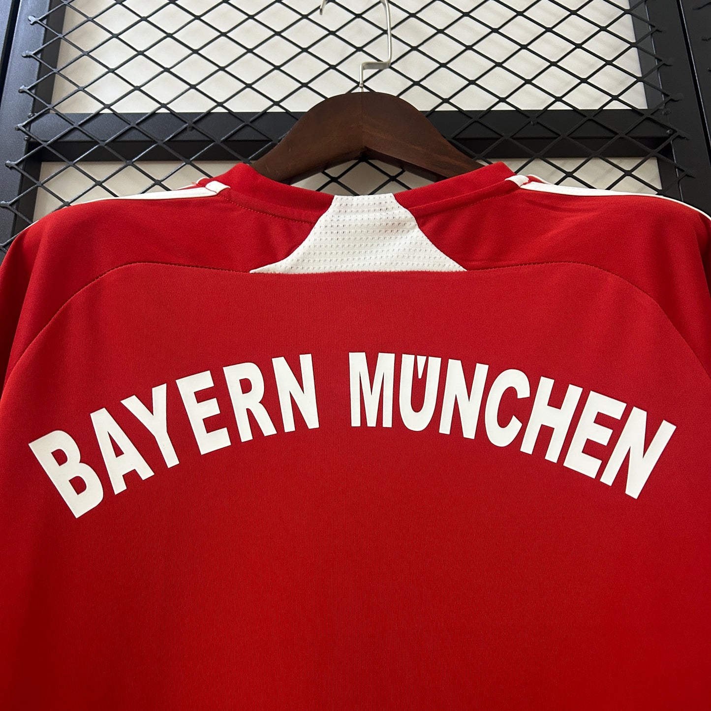 Bayern Munich 05/06 Home Retro Jersey – Domestic Dominance