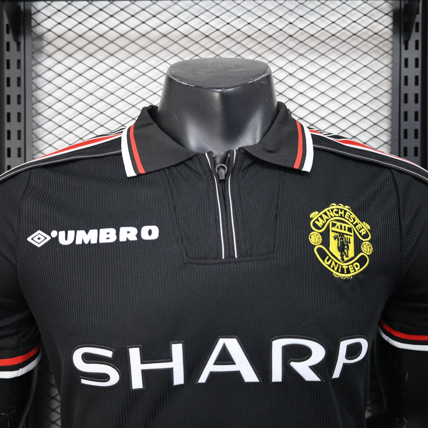 Manchester United 98/99 Player Special Edition Retro Jersey – Elite Treble Edition