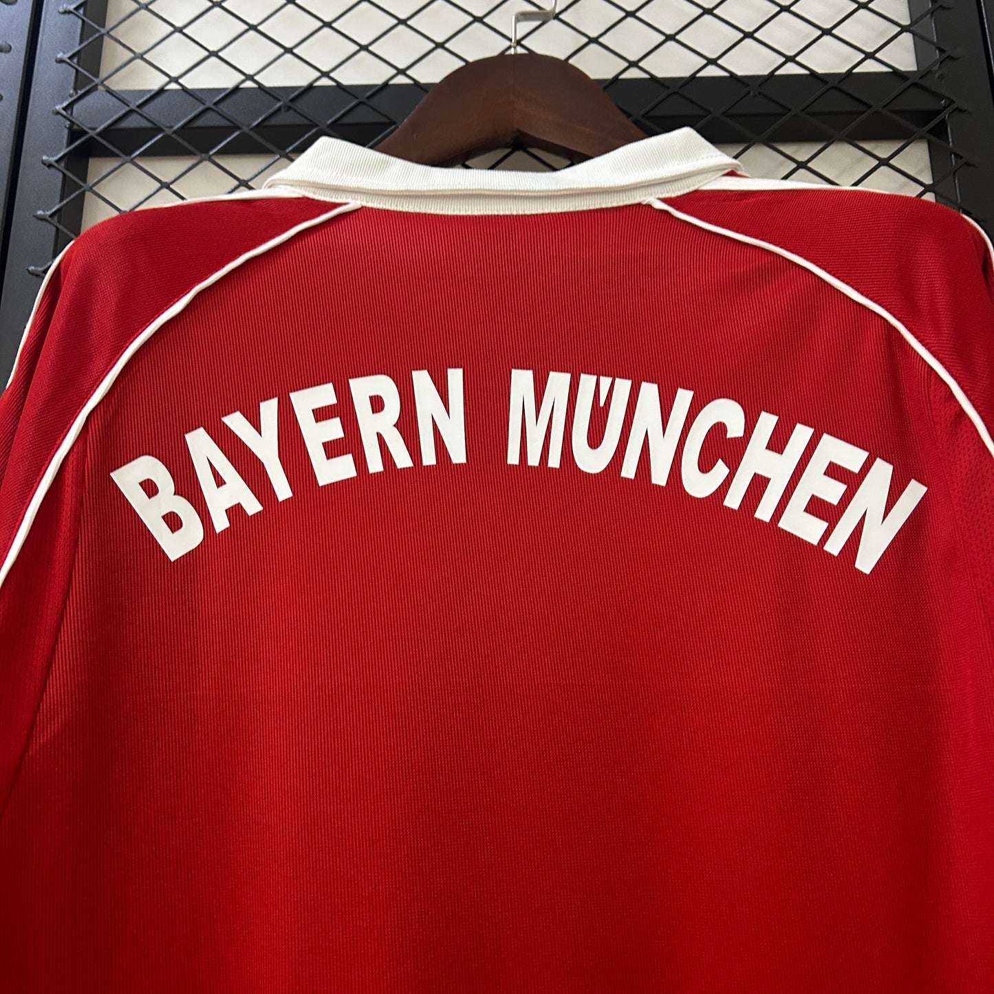 Bayern Munich 05/06 Home Retro Jersey – Domestic Dominance