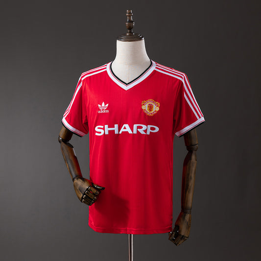 Manchester United 83/84 Home Retro Jersey – Classic Old Trafford Era