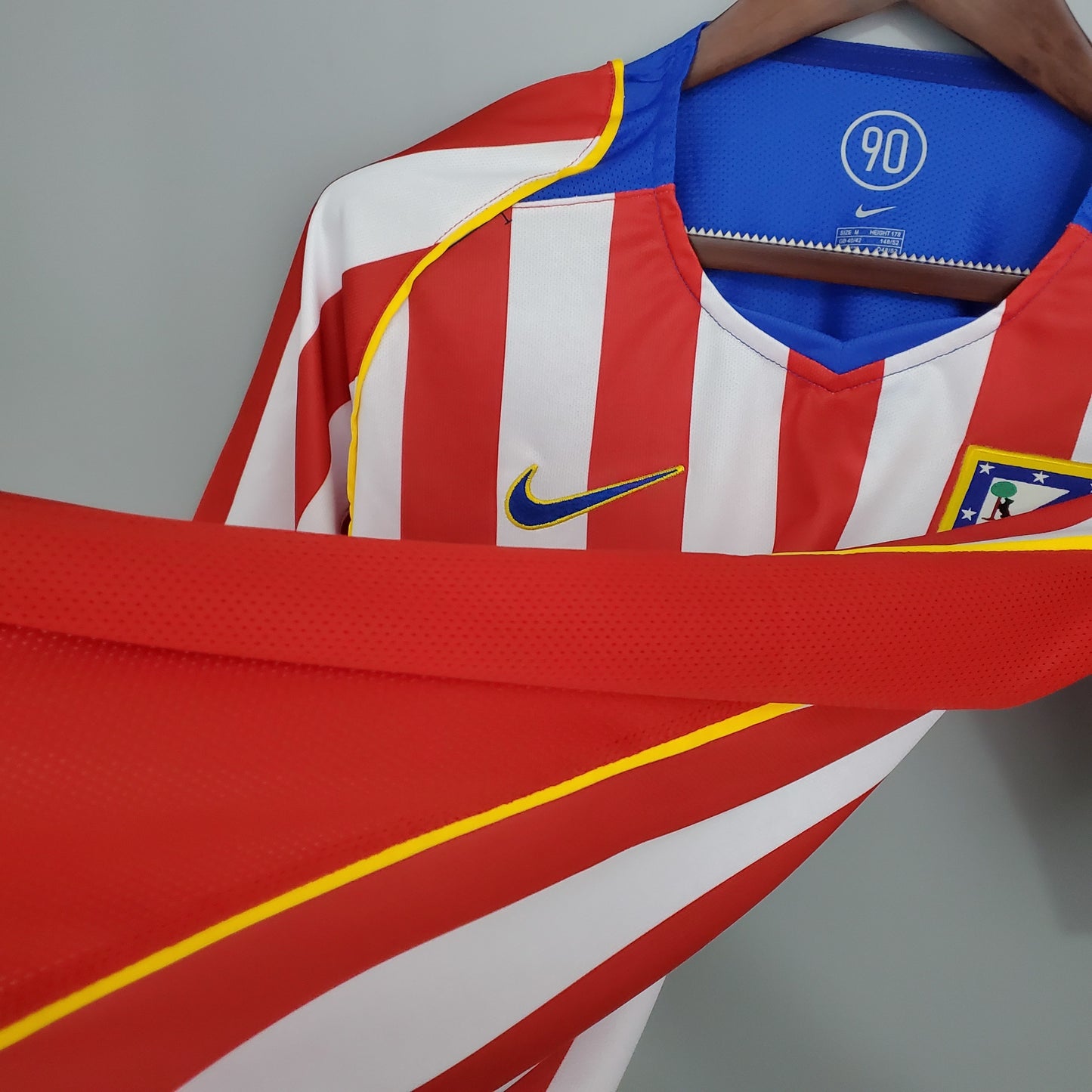 Atletico Madrid 04/05 Home Retro Jersey – Rebuilding the Identity