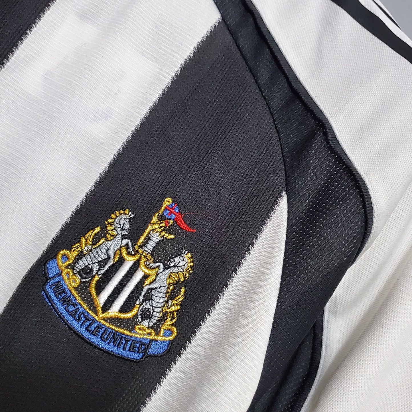 Newcastle United 05/06 Home Retro Jersey – St James’ Park Identity