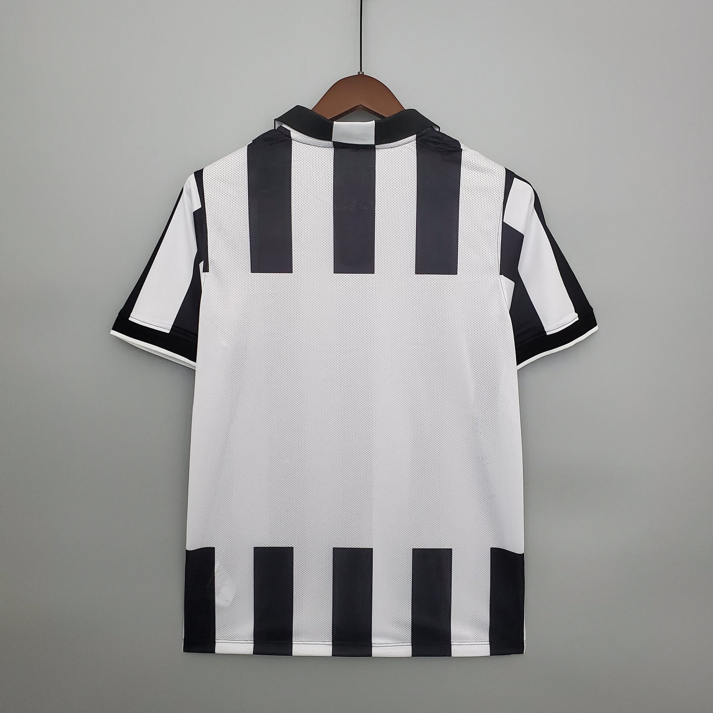 Juventus 14/15 Home Retro Jersey – Domestic Dominance Era