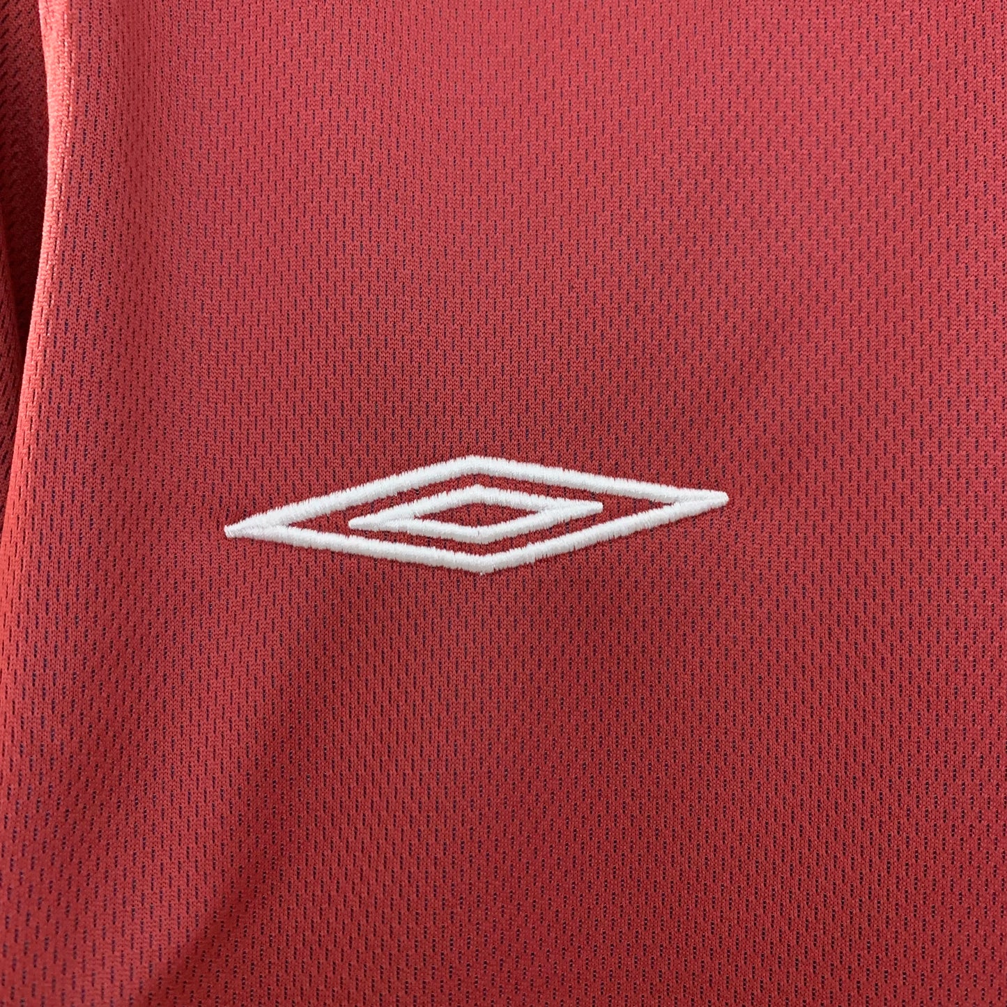 England 2002 Away Retro Jersey – Golden Generation Era